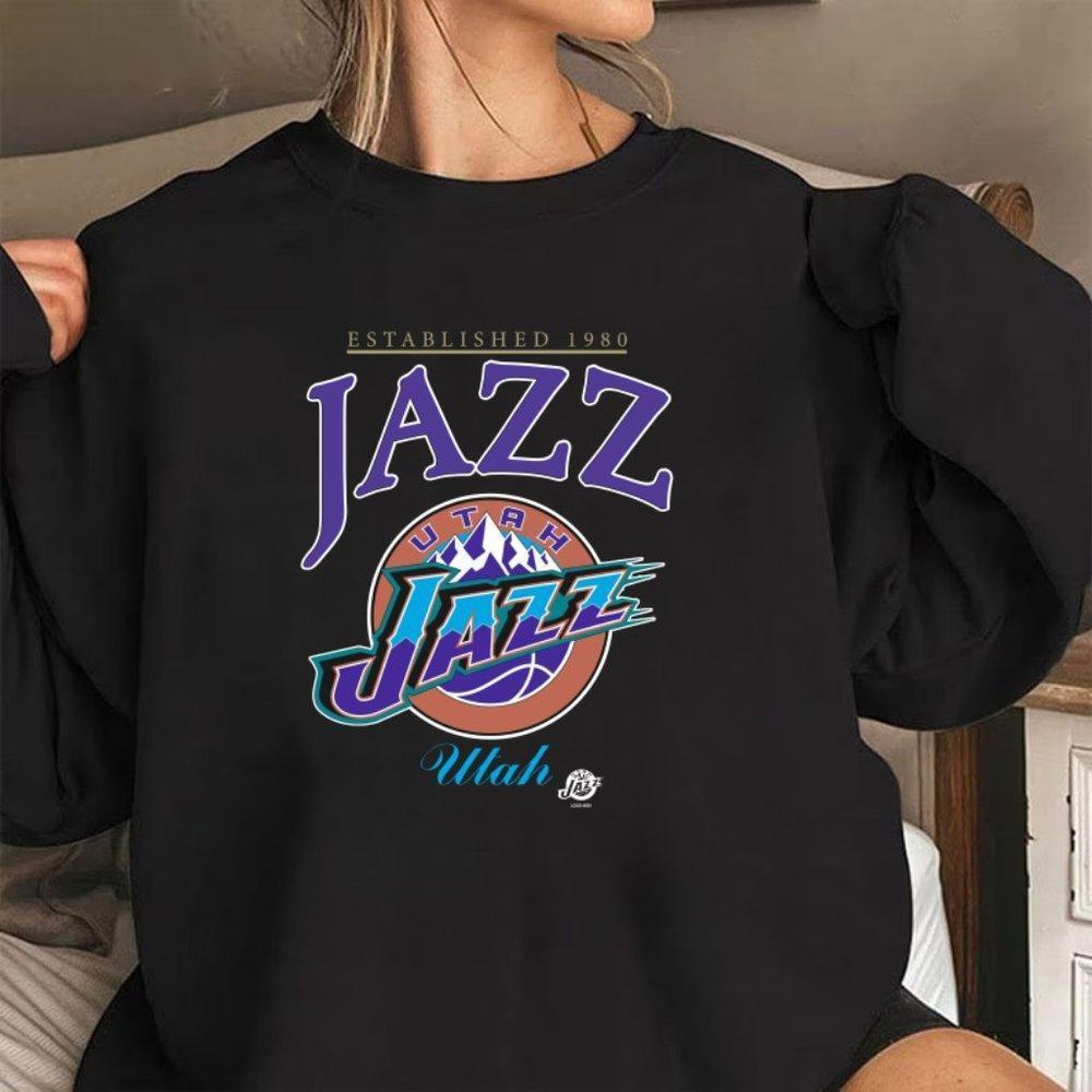 Jazz Basketball Design Black Sweatshirt, Utah Basketball Unisex Sweatshirt